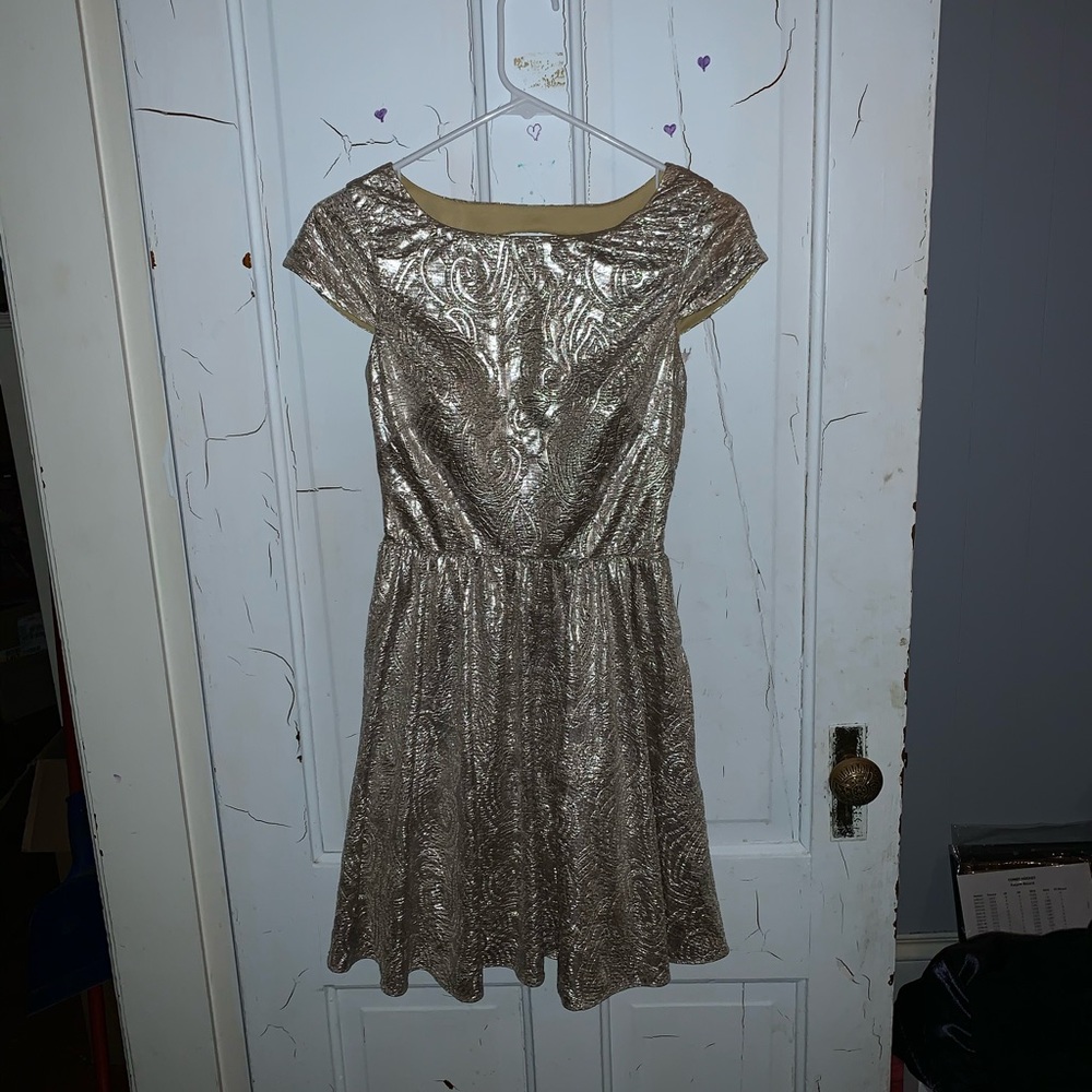 Gold semi formal shirt dress with back cutouts🤍